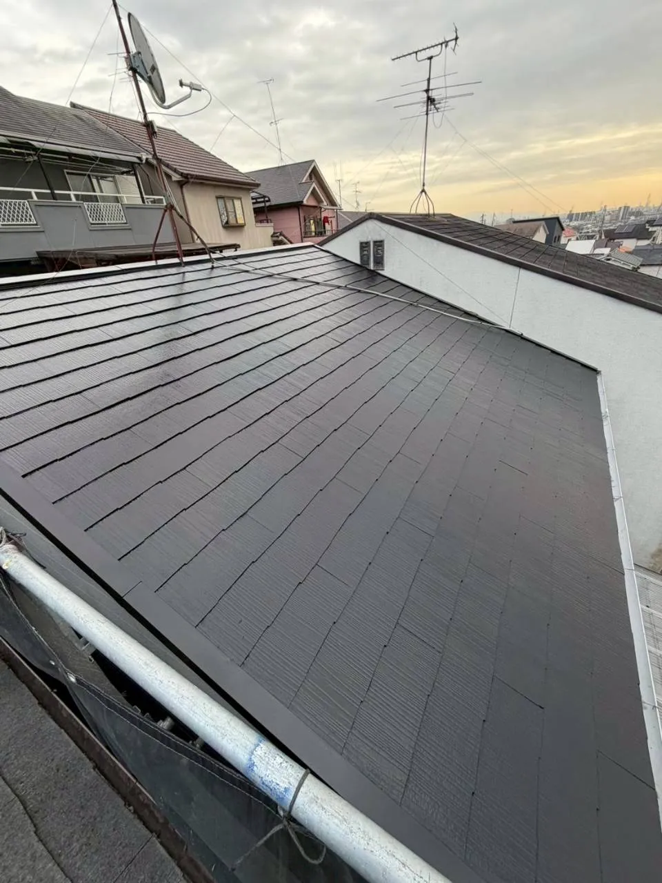 入居者様からの発見で雨漏り発覚　収益物件の修繕となります。