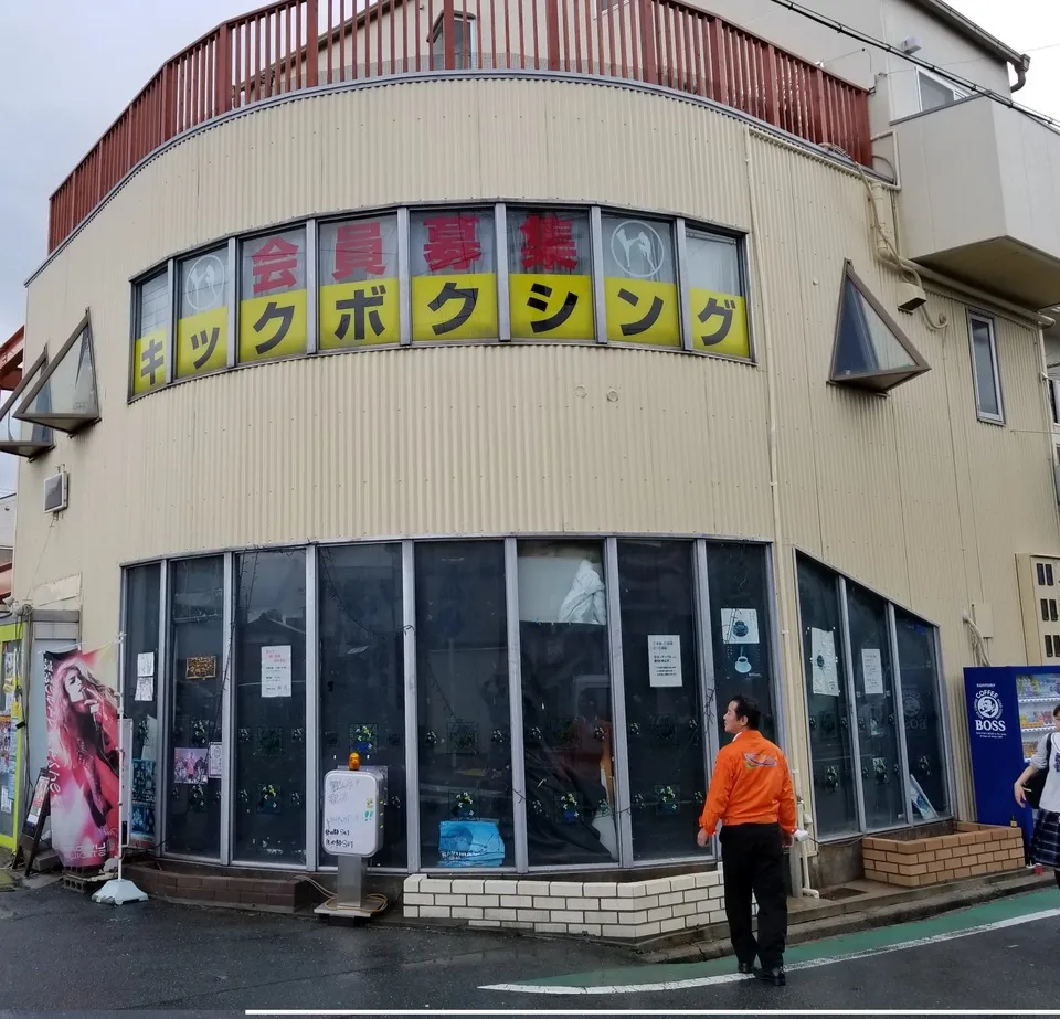 大阪でテナントビル・商業ビルの外装・内装リノベーションリフォーム