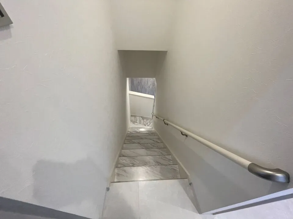 東淀川区にて戸建て住宅のデザイン内装工事完成です。