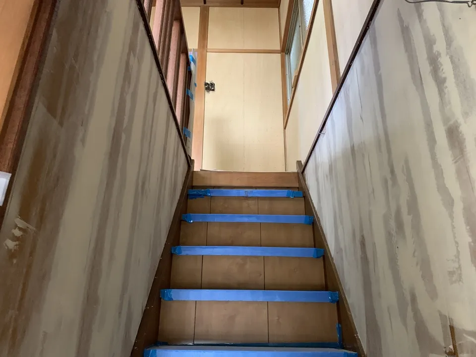 茨木市にて戸建て住宅の内装下地工事中