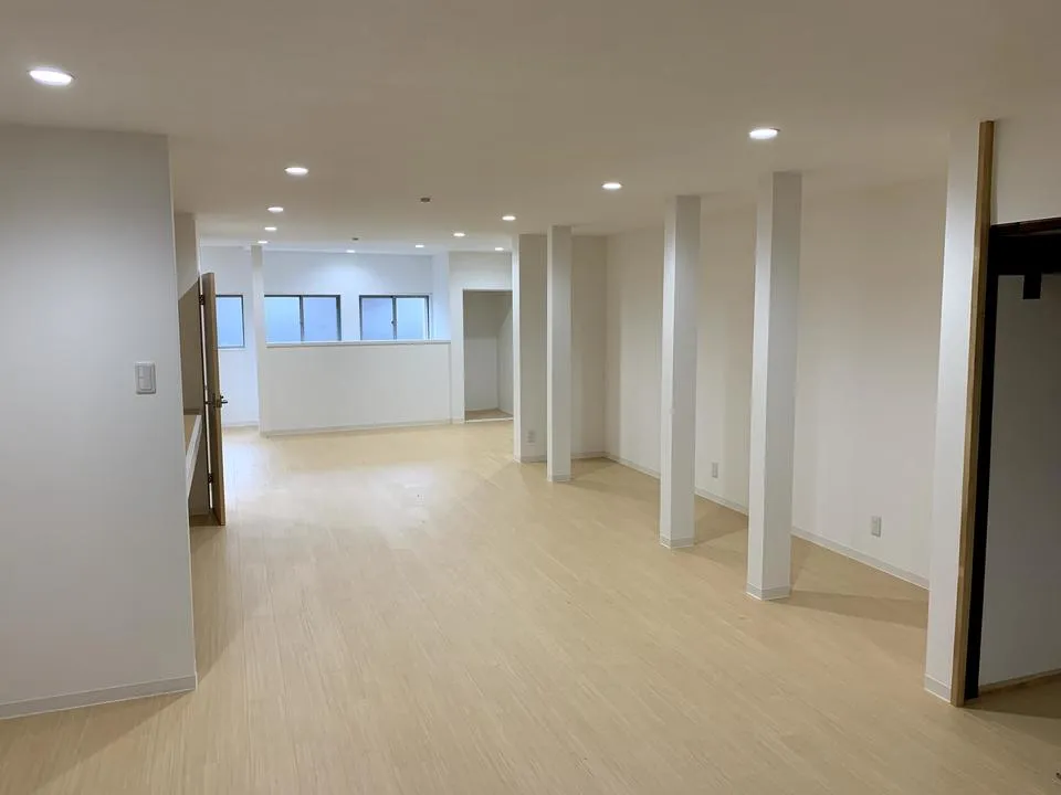 千林商店街内にある店舗の全面改修工事が完了致しました。