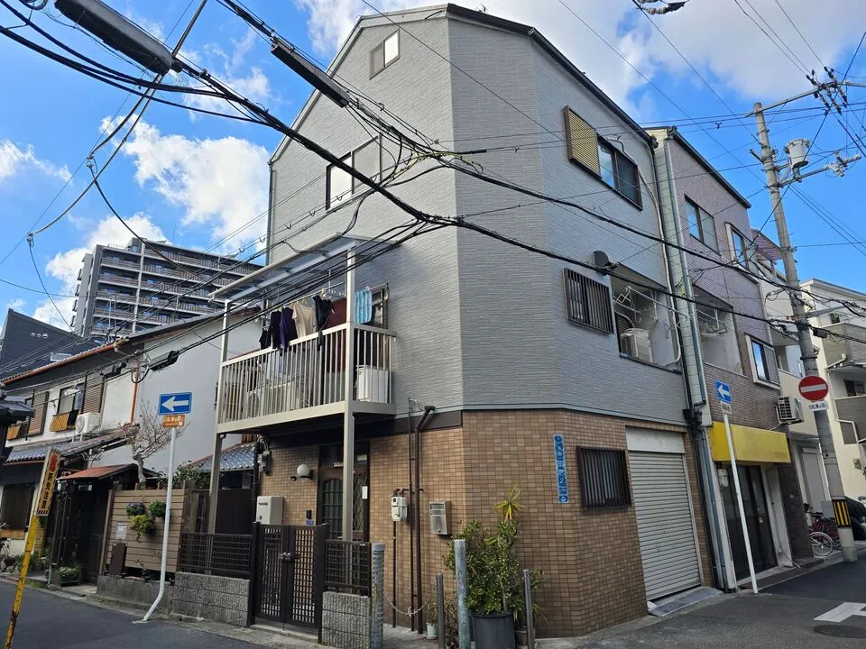 外装サイディング工事・外装リフォーム・バルコニー新設工事完成！