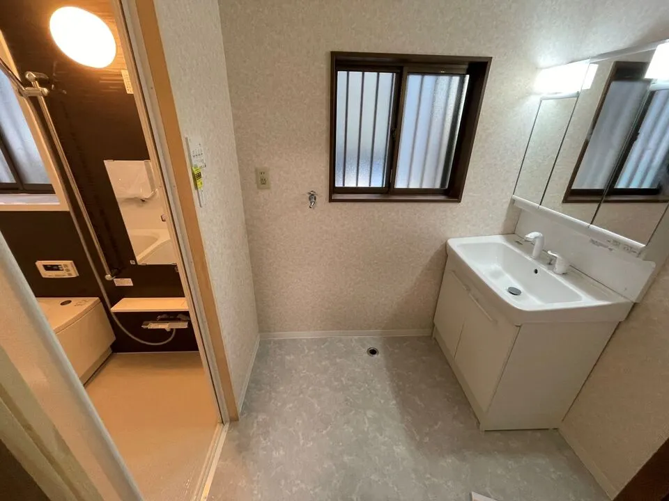 在来浴室（タイル張り浴室）からシステムバスにリフォーム