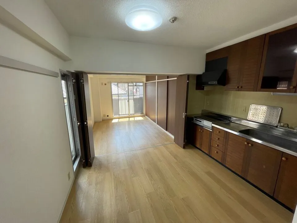 奈良県王寺にてマンションの内装改修工事・内装リフォーム完成