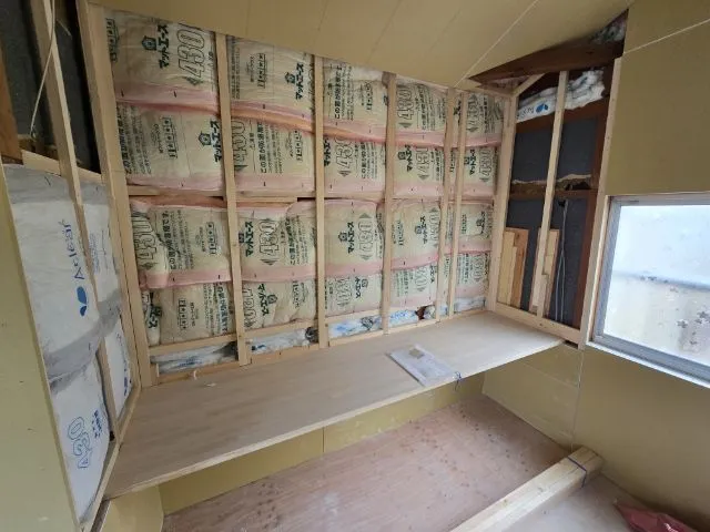 門真市千石東にてガレージハウスに改装中