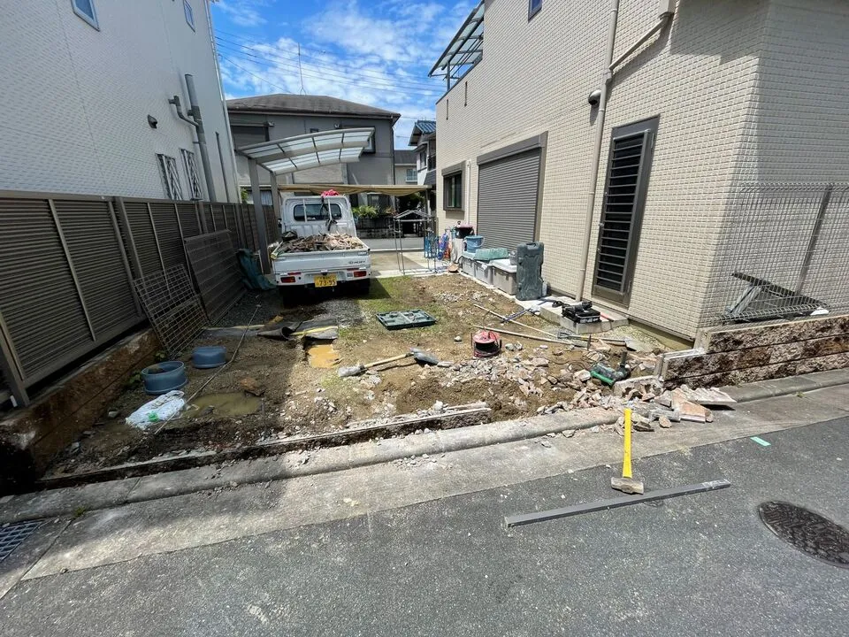 交野市にて駐車場新設,外構工事,エクステリア工事