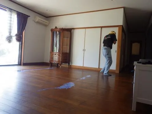 大阪市でのハウスクリーニング,洗い工事【エアクリン】安価で高品質な清掃,ワックスはエアクリン 写真1