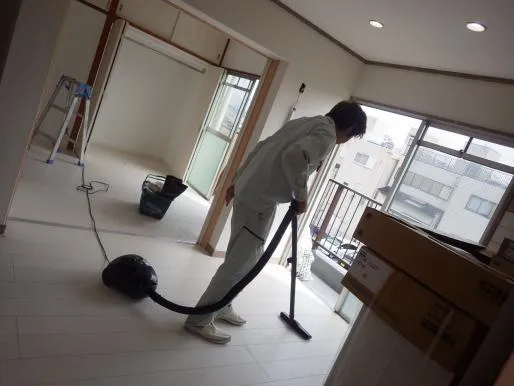 大阪市でのハウスクリーニング,洗い工事【エアクリン】安価で高品質な清掃,ワックスはエアクリン 写真6