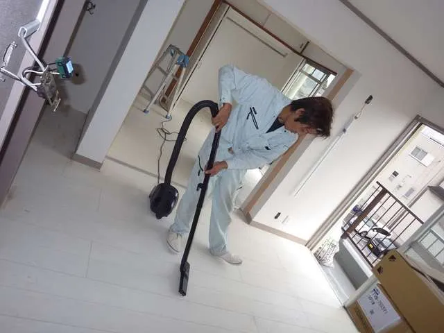 大阪市でのハウスクリーニング,洗い工事【エアクリン】安価で高品質な清掃,ワックスはエアクリン 写真7