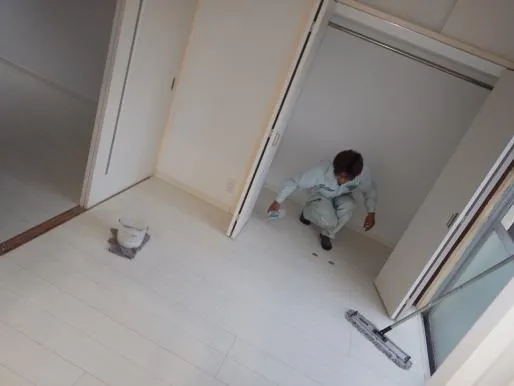 大阪市でのハウスクリーニング,洗い工事【エアクリン】安価で高品質な清掃,ワックスはエアクリン 写真12