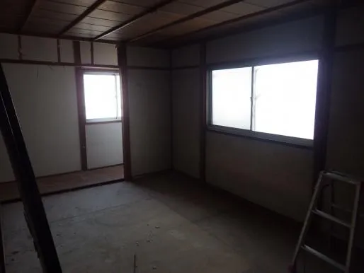 守口市・門真市・寝屋川市の建具入れ替え・デザイン建具リフォームは関西ホームズ株式会社 写真6