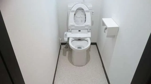 守口市・門真市・寝屋川市の建具入れ替え・デザイン建具リフォームは関西ホームズ株式会社 写真9