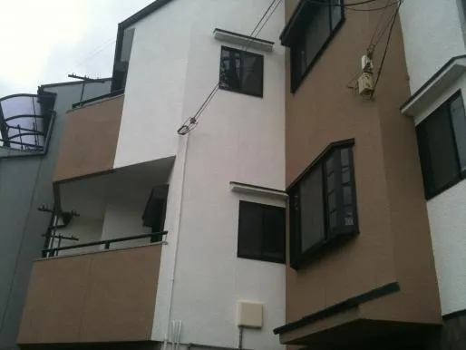 大阪での外壁塗装・第三者保証機関・当社10年保証付き,第三者保証機関会員の関西ホームズへ 写真1