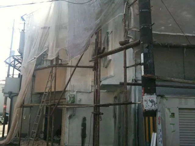 大阪での外壁塗装・第三者保証機関・当社10年保証付き,第三者保証機関会員の関西ホームズへ 写真3