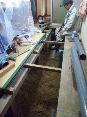 京阪枚方市での下水接続・FRP防水!当社は現場地調査~施工計画~施工監理・引渡しまで全て監理 写真1