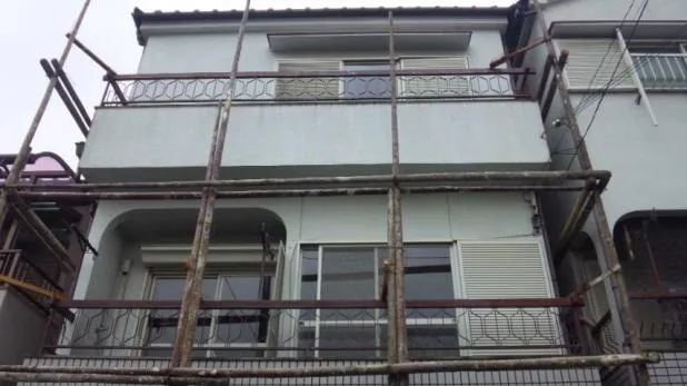 大阪、京阪沿線枚方市での最安値高品質な外壁塗装を目指す関西ホームズ株式会社 写真2