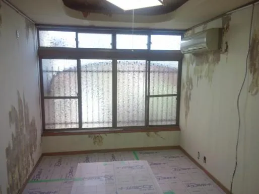 京阪沿線枚方市での内装クロス・洗い・塗装工事です。 写真8