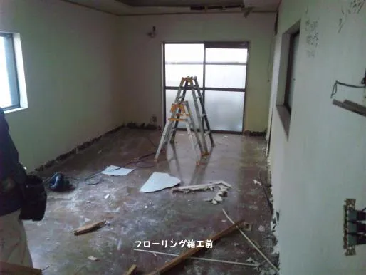 大阪京阪沿線で床の張替えリフォーム,フロアータイル工事,床フローリング張替え 写真2