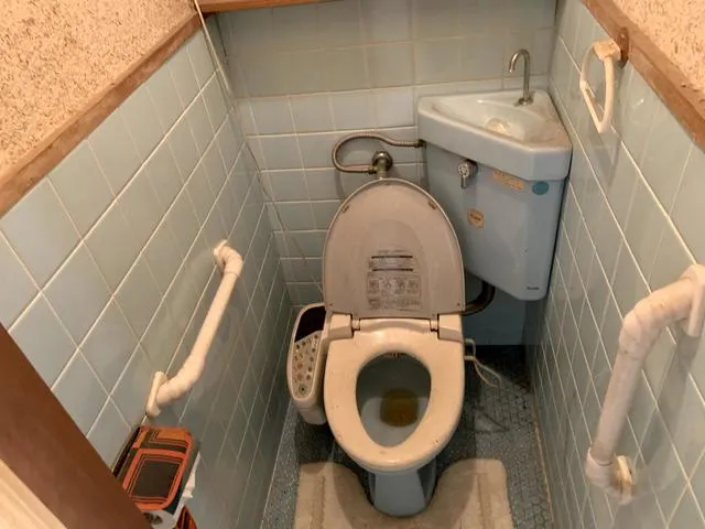 枚方市にて住宅リフォーム,浴室タイル,浴槽リフォーム,内装表層リフォーム,キッチン交換等々 写真8