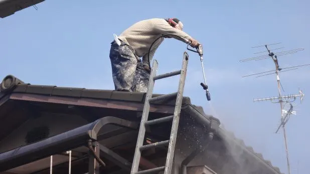 大阪で屋根,外壁の塗装は外壁塗装・防水専門店の関西ホームズ株式会社
