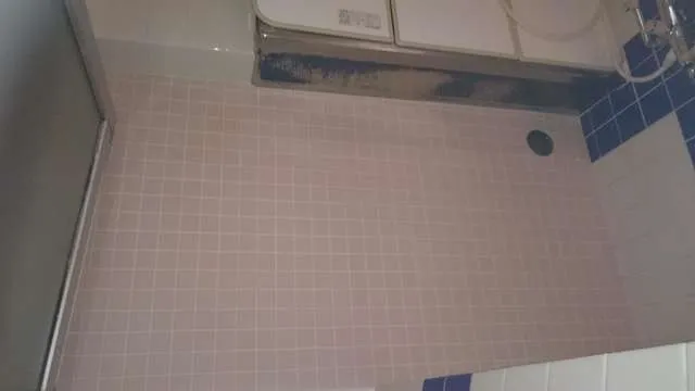 京阪沿線枚方市での浴室床タイル貼り工事 写真7