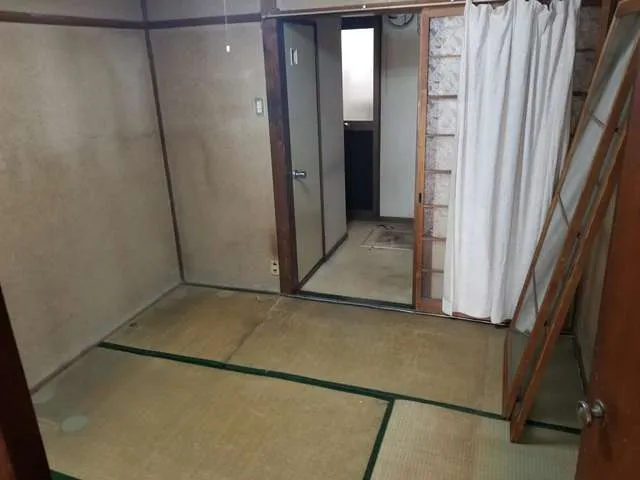 寝屋川市高柳で収益物件のリフォーム,大阪で収益物件のリフォームをするなら関西ホームズ株式会社にお任せ 写真3