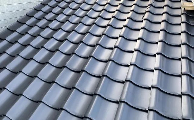 京阪沿線門真・守口・寝屋川・枚方でコロニアルや和瓦の葺き替え工事はお任せ下さい。 写真4