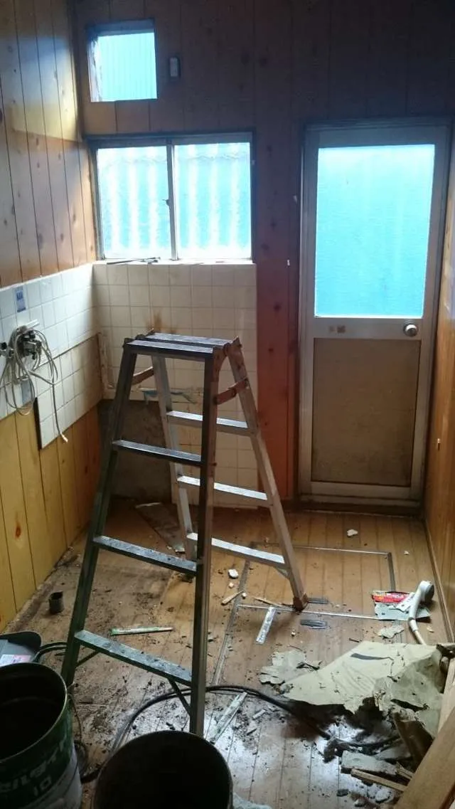 大阪市西区での連棟住宅リフォーム 大阪で中古住宅診断からリフォームは関西ホームズ株式会社にお任せ 写真3