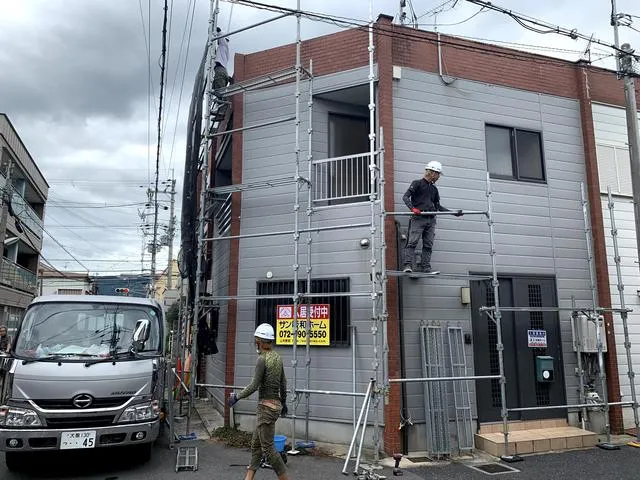 外壁タイルの落下や外壁の腐食防止・外壁軽量化・外壁補強・修繕リフォーム