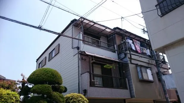 大阪戸建て,シロアリ被害でベランダから雨漏り!雨漏り修繕、補強、外壁塗装!!雨漏りを完全にとめます!