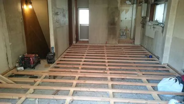 京阪沿線の門真市での3階建て鉄骨造住宅の予算内プラン全面リフォーム 写真9