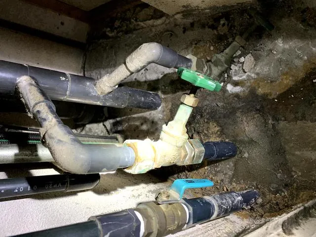 西淀川区でマンション1棟共用部の改修工事及び水道バルブの修繕