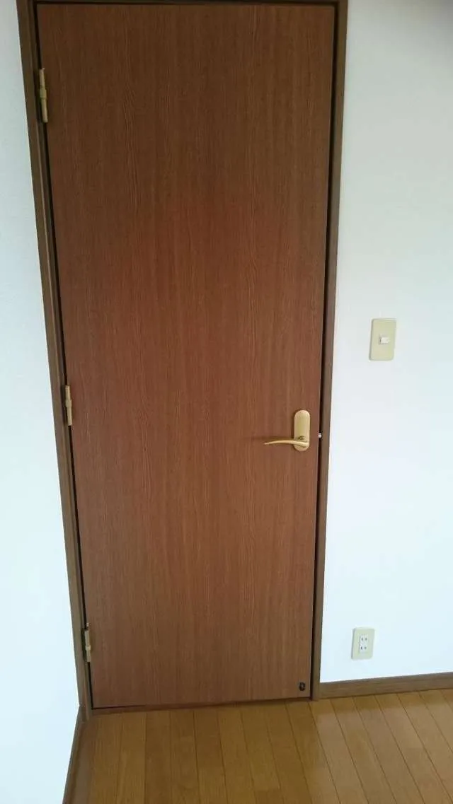 京阪沿線の枚方市での小規模修繕,内装リフォーム,建具交換工事!大阪最安値を目指す!関西ホームズ 写真5