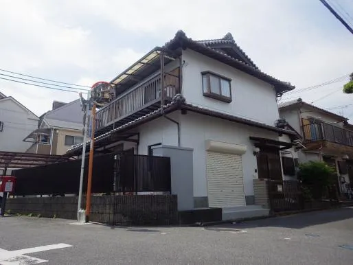 大阪枚方市にて外壁塗装工事、上質な外壁塗装をご提供いたします。大阪最安値外壁塗装 写真1