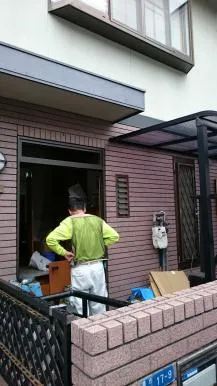 大阪市での玄関リフォーム,クローゼット建具リフォーム,浴室床リフォーム 写真2