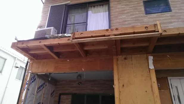 大阪ベランダ増築,修繕工事,安くリフォームするなら!ベランダ拡張リフォーム関西ホームズ(株) 写真1