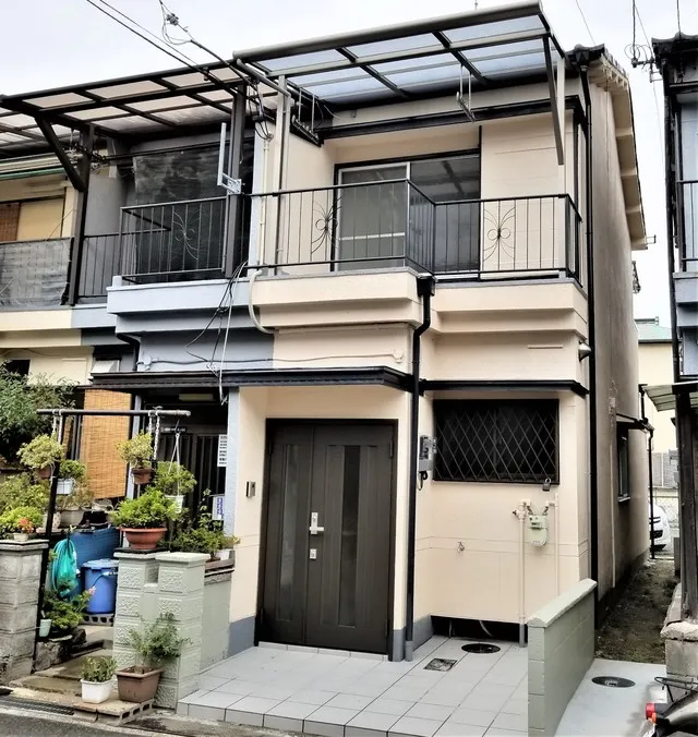 寝屋川市黒原新町での連棟住宅内装リノベーションリフォーム,収益物件で最高のリフォームを関西ホームズ株式会社