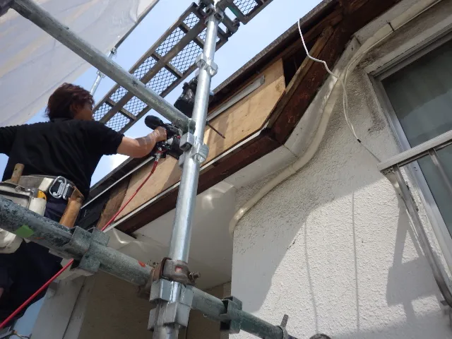 京阪沿線,門真市,屋根塗装,修理,波板張替は関西ホームズのリフォームバリュー価格! 写真9