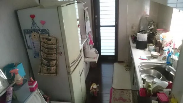 大阪で遺品整理,残置物処理,荷物整理の大阪で丸ごと整理は大阪格安の関西ホームズ株式会社