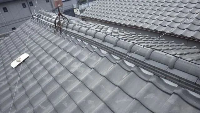 京阪沿線枚方市での屋根修繕,リフォーム,関西ホームズリフォームバリュー価格で屋根漆喰工事 写真7