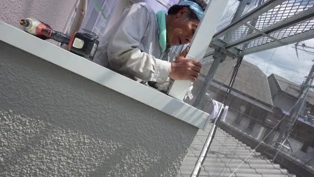 京阪沿線枚方市でバルコニー,ベランダ手すりの修繕,笠木鈑金リフォーム工事 写真10