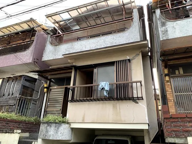 大阪でリフォームするなら　寝屋川市香里北之町にて戸建て住宅のリフォーム・屋根修繕・外壁塗装・全面リフォーム