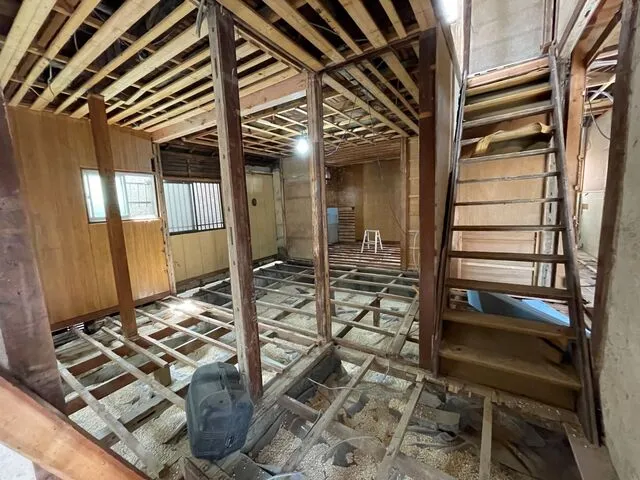 東淀川区にて戸建て住宅リノベーションリフォーム工事　内装改修工事