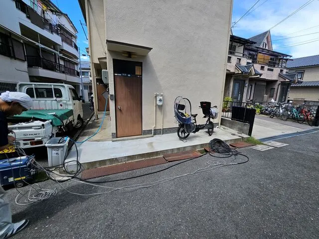 大阪にて玄関サッシ交換・カバー工法リシェントリシェント