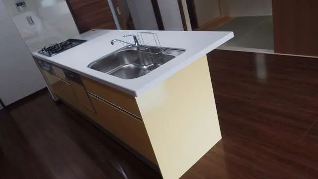 JR沿線での木造戸建ての新築工事! 関西ホームズのお客様希望,高品質新築プランです。 写真5