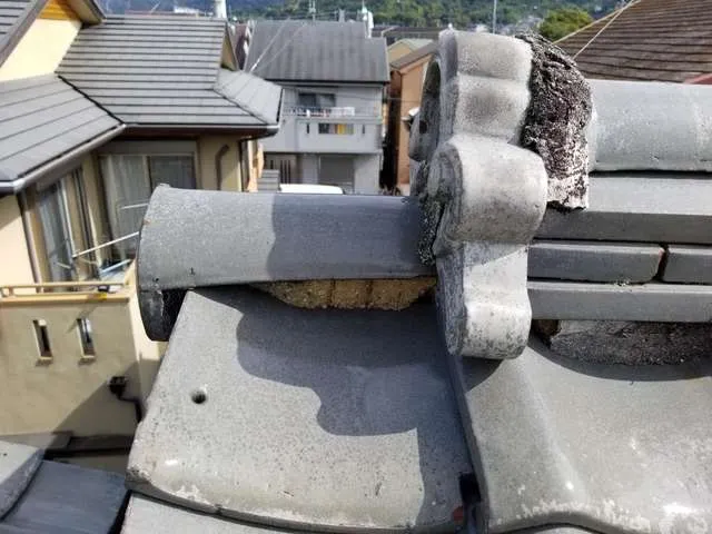 大阪で瓦屋根の修繕補修工事や漆喰工事,葺き替え工事は関西ホームズ株式会社にお任せください。 写真3