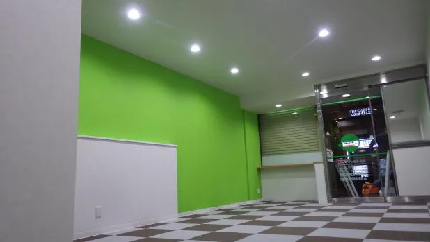 JR沿線大阪市都島区でテナント、店舗照明工事、LEDダウンライト内装工事は関西ホームズ!