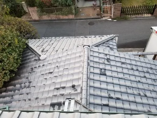 八尾市での屋根修繕工事,内装クロス張替,雨漏り修繕は関西ホームズ株式会社 写真10