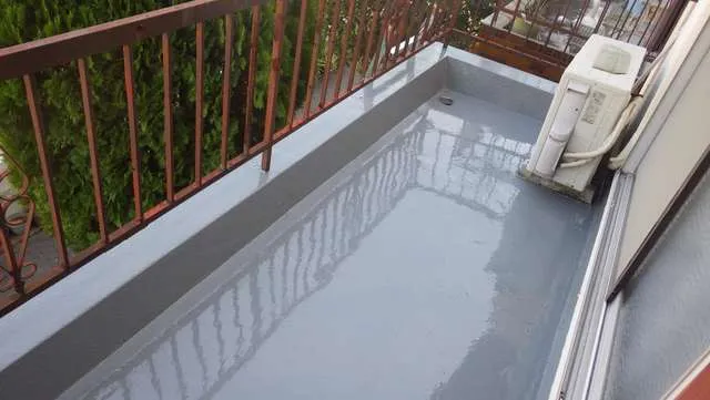 京阪沿線枚方市にてベランダ防水,修繕工事は関西ホームズコミコミリフォームバリュー 写真7