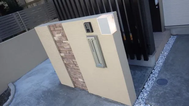 大阪で家の建て替えなら耐震・デザイン・価格・信頼と実績の関西ホームズ株式会社にお任せ。